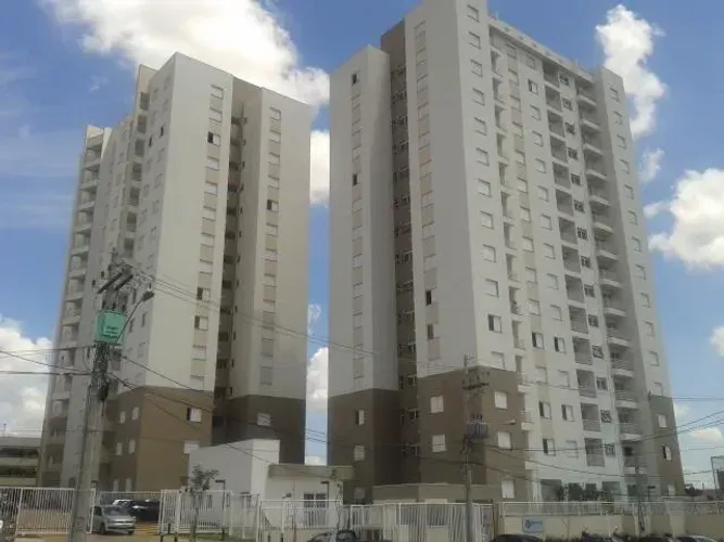 Apartamento de 2 quartos, no bairro Jardim Santa Rosália. Primeiro aluguel com armários.