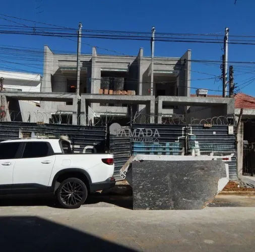 Sobrado frontal novo com 3 quartos 3 suítes, área gourmet, 2 vagas à venda, 210 m² por R$ 