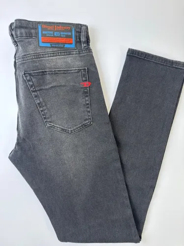 calça jeans masculina skinny Diesel preta 40