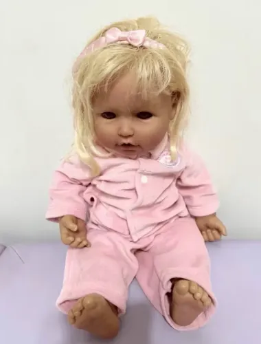 Boneca Baby So Real Bebê Loira com Roupa Rosa Estilo Bebe Reborn