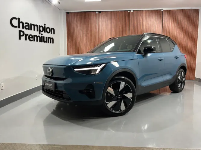 Volvo XC40 Recharge Plus (elétrico) 2024