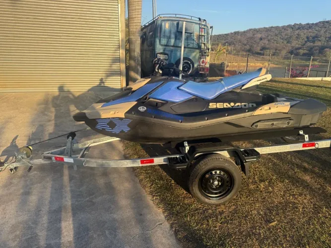 Jet ski trixx