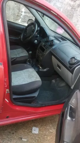 Ford Fiesta Sedan 1.0 8V Flex 4P 2008