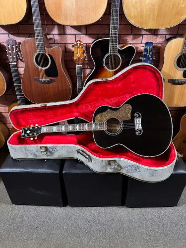Violão Gibson sj200 (China) jumbo tampo sólido pré fishman tarraxas grover ANALISO TROCAS