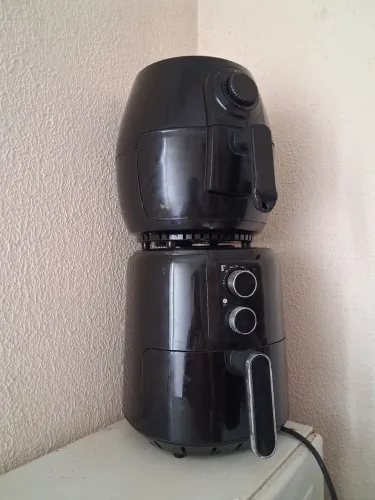 Airfryers com Defeito (Ótimo para tirar peças) as duas sai por 90, Um por 50