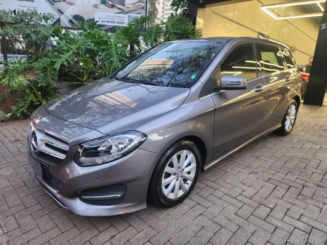 Mercedes-Benz Classe B 200 CGI 1.6 TB Sport 156cv AUT 2016