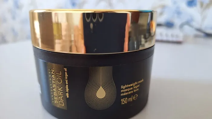 Máscara Capilar Dark Oil da Wella