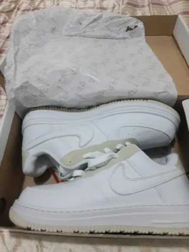 Tênis Air force original novo.