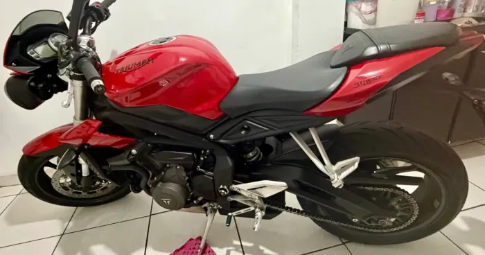Street triple 765s