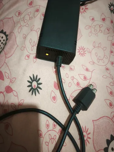 Fonte Xbox 360 slim 2 pinos