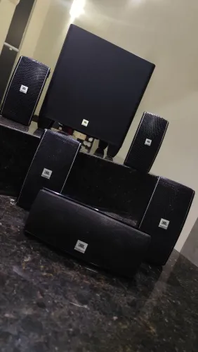 Kit Caixas para HOME THEATER JBL CINEMA 610