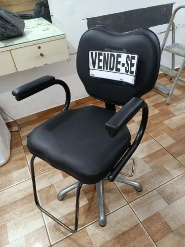 Cadeira pra salão de beleza 
