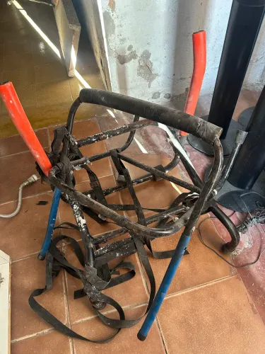 SUPORTES PARA BICICLETA - 2 UNIDADES