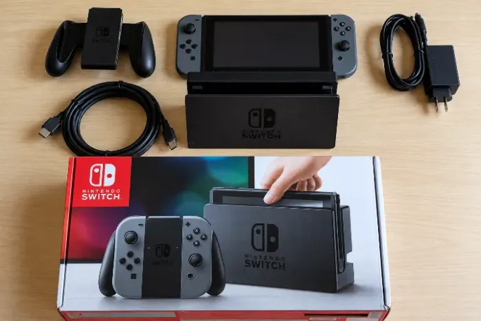 Nintendo Switch V1 completo, com case para transporte