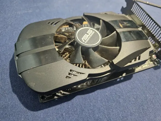 Placa de Vídeo GTX 1050 ti - 4 gb - Asus