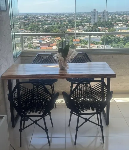 Mesa de madeira maciça + 4 cadeiras corda náutica 