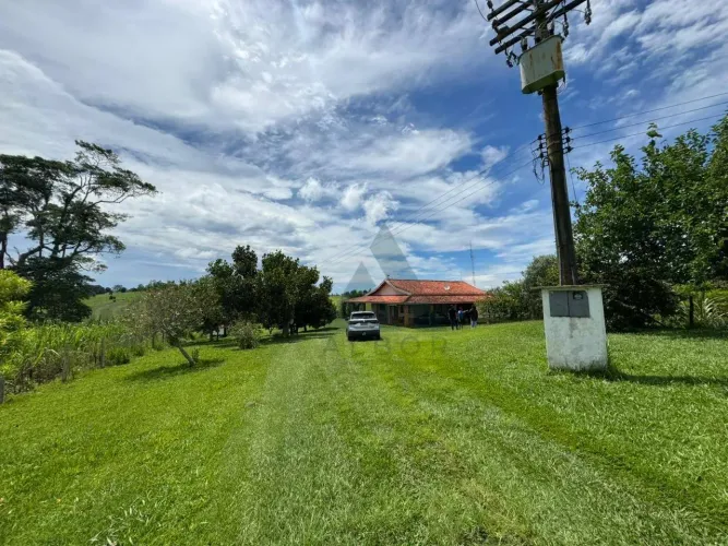Chácara com 4 dormitórios à venda - Gramadinho - Itapetininga/SP