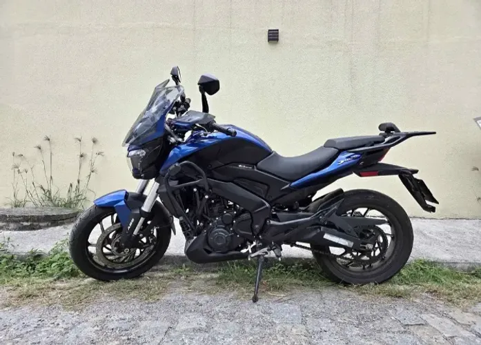 2025 Bajaj Dominar 400