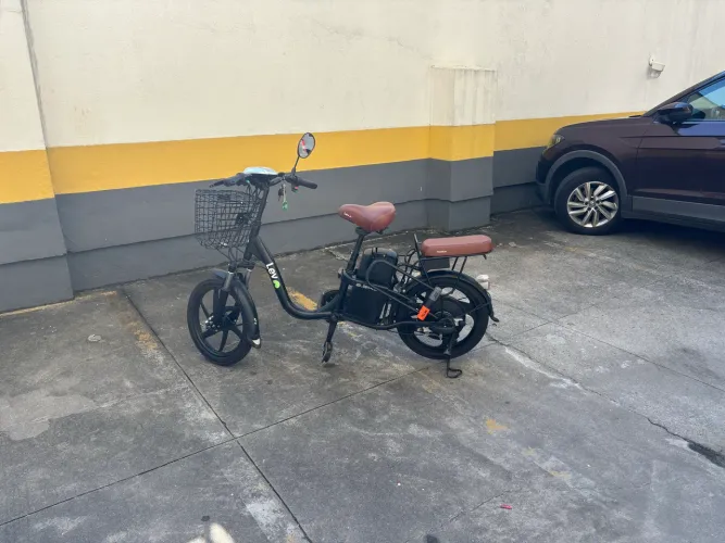 Bike LEV Clássica + cadeado + retrovisor  -  Lítio - 1 ano de uso - Excelente Estado