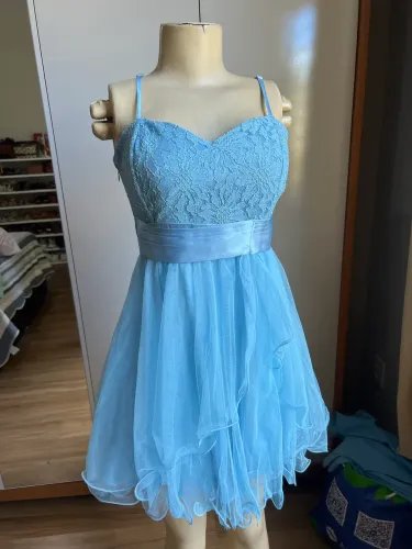 Vestido de festa azul claro