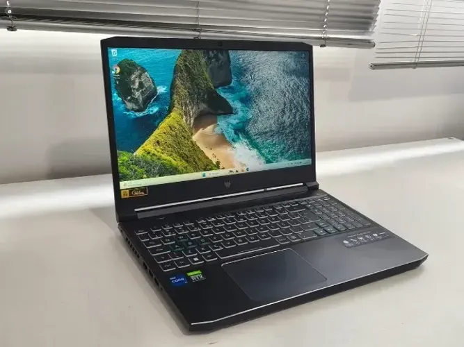 Acer Predator Helios 300 RTX 3070 i7 11800H 16GB SSD 512GB 144Hz