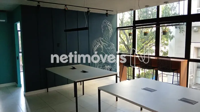 SALA 42m²; no Comércio