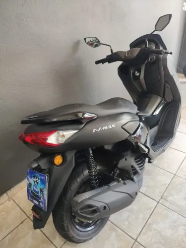NMAX 160 preta 22/22 - ECONOMICA, AGIL E SOFISTICADA