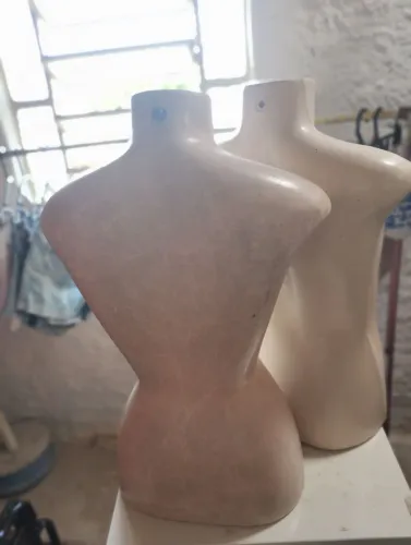 Manequim feminino
