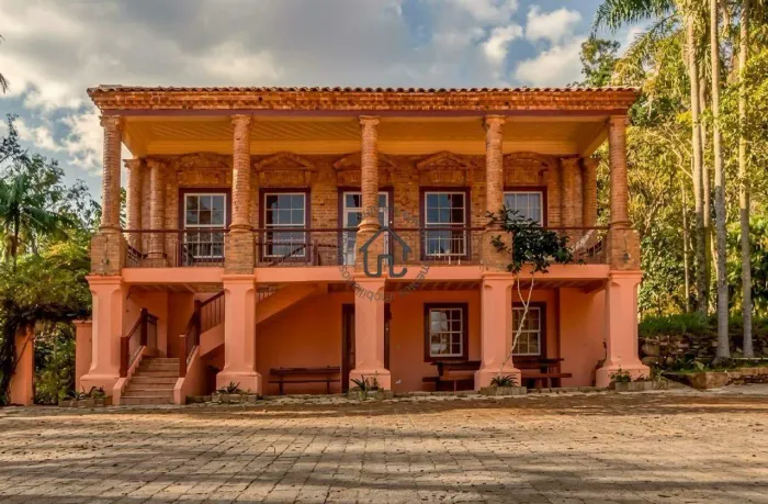 Fazenda centenária à venda entre Itatiba e Morungaba.