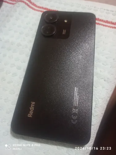 Vendo um celular xiaomi 13 C 128 gb.