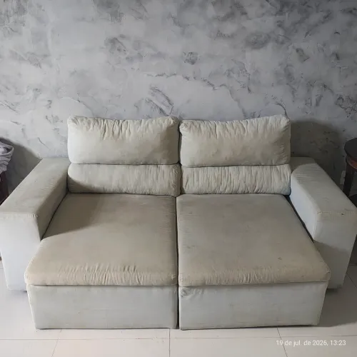 Sofá Retrátil 3 lugares Semi Novo