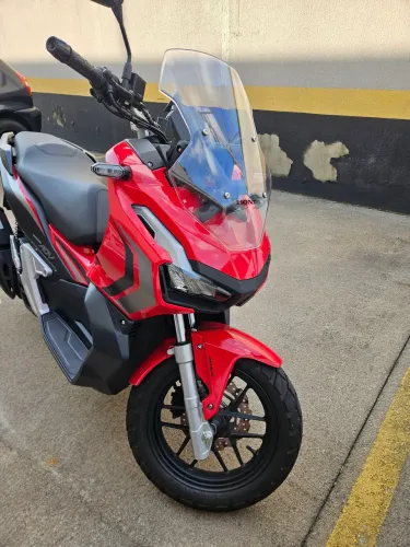 Adv 2024 baixo km