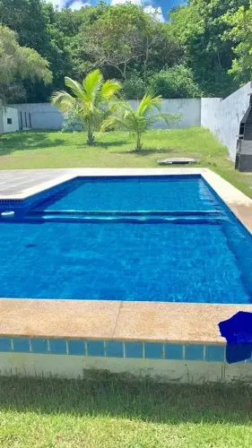 Casa à venda com 4/4 em condomínio. Busca vida- Bahia.