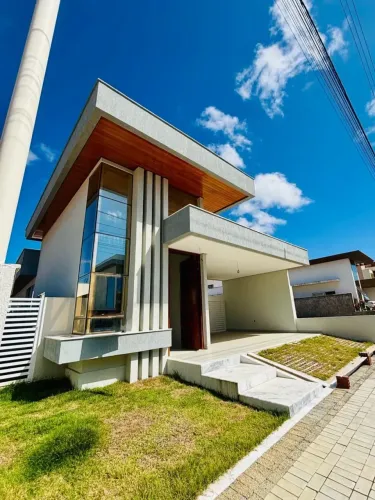 Linda Casa Alto Padrão 03 Suites No Condominio Monte Carlos