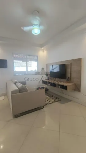 Oportunidade - Casa em Condomínio - Jacareí - Residence Club Villa Branca - 3 Dormitórios