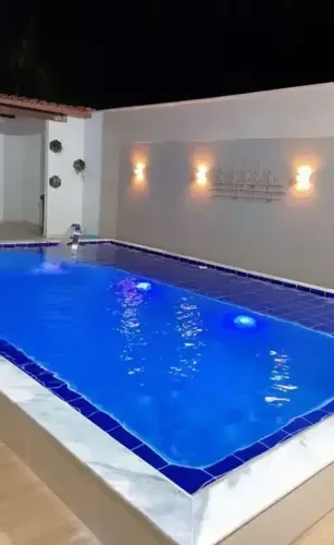 LINDA CASA A VENDA NO MONTE CASTELO