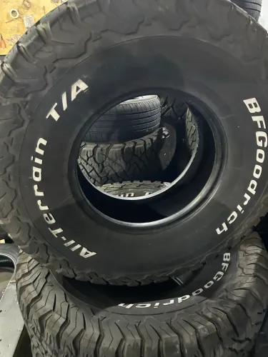Jogo de pneus 315/75 R 16 Bf Goodrich