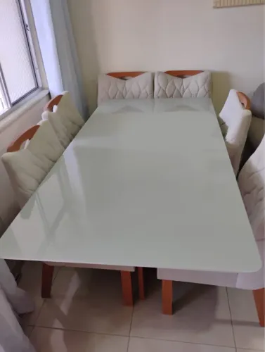 Mesa de Jantar com 6 Cadeiras - Semi Nova (8 meses de uso)