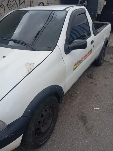 Fiat Strada Working 1.5 MPI 8V CE (álcool) 2000