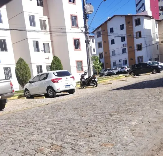 Apartamento para Alugar - 2 Quartos | 1º Andar | Condomínio Residencial Industrial Luiz do