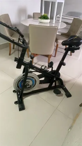 Bicicleta Ergométrica Wct 10100052 Para Spinning Cor Preta