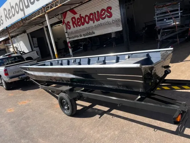 Canoa Soldada modelo robusto com excelente resposta - A partir de 7.990,00