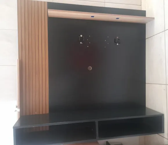 Rack de parede ótimo estado
