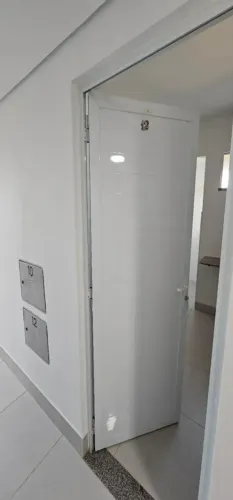 Imóvel para aluguel possui 20 metros quadrados em Vila Redenção - Goiânia - GO