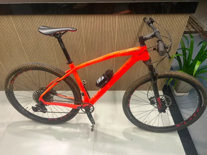 Caloi elite Racing 