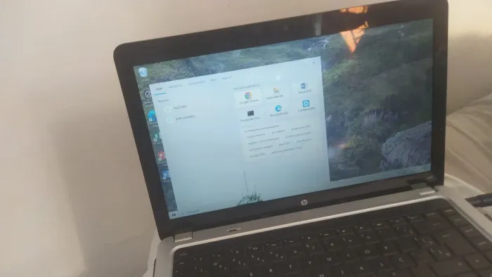 NOOTBOK FUNCIONANDO PERFEITAMENTE, PORÉM BATERIA VICIADA,I3