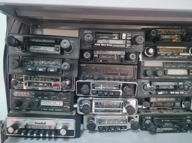 Radios e toca fitas