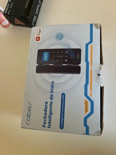 Fechadura inteligente de vidro