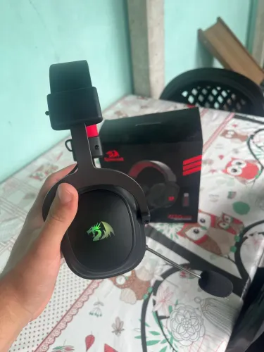 Redragon Zeus Pro Wireless 