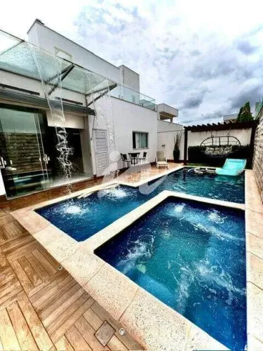 Casa com 4 dormitórios à venda, 280 m² por R$ 2.690.000,00 - Splendido - Uberlândia/MG